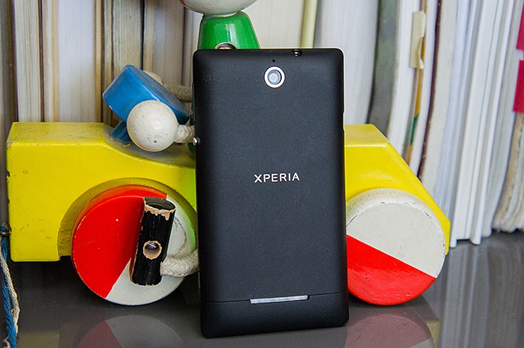 Xperia E (2).jpg